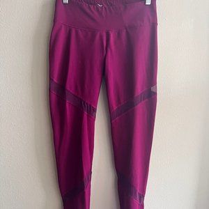 Burgundy Yoga Leggings / Size M